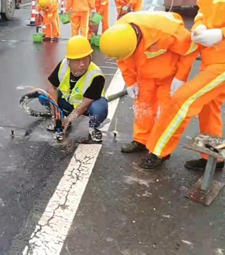 高压注浆机沥青路面灌缝